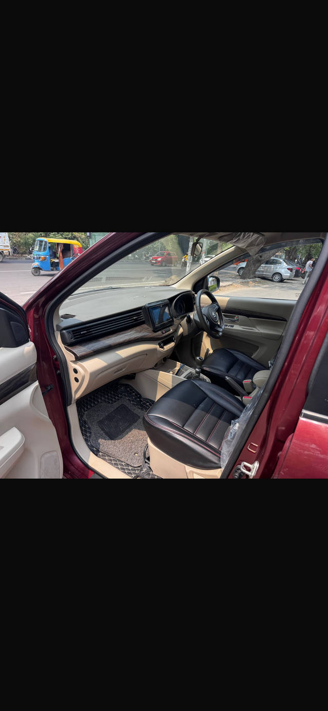 https://images10.gaadi.com/usedcar_image/F99030C0-4C22-403B-8AE2-6A86FCEB88C7/original/7053cad9-b9c3-4adf-8cce-36349e99d841.png?imwidth=6402