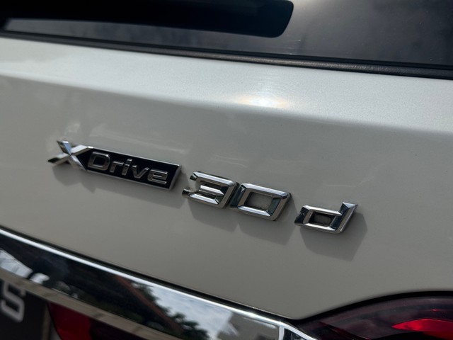 Second-hand 2021 BMW X7 xDrive30d DPE Signature for sale in Bangalore-11