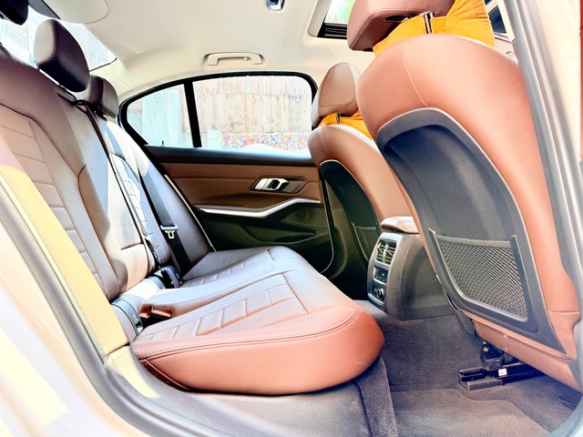 Second-hand 2020 BMW 3 Series 320d Luxury Line for sale in Pune-5