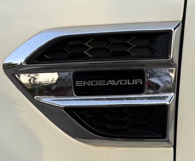 Second-hand 2021 Ford Endeavour Titanium Plus 4X4 AT for sale in New Delhi-5