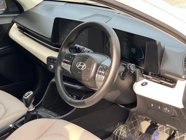 Second-hand 2023 Hyundai Verna SX for sale in New Delhi-9