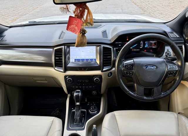 Second-hand 2021 Ford Endeavour Titanium Plus 4X4 AT for sale in New Delhi-16