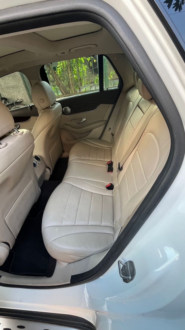 Second-hand 2017 Mercedes-Benz GLC 300 4MATIC Sport for sale in New Delhi-12