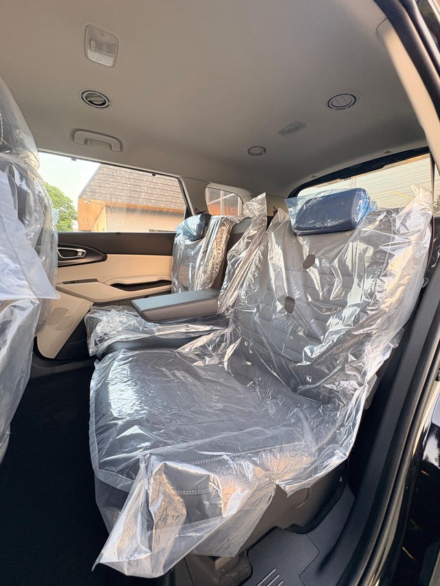 Kia Carens Clavis EV HTX 6Str - Photo 6