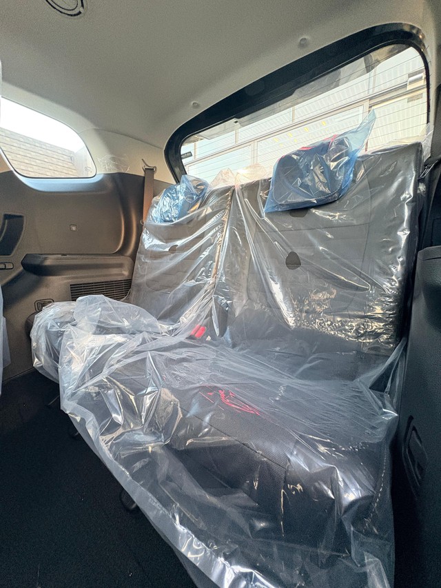 Kia Carens Clavis EV HTX 6Str - Photo 5