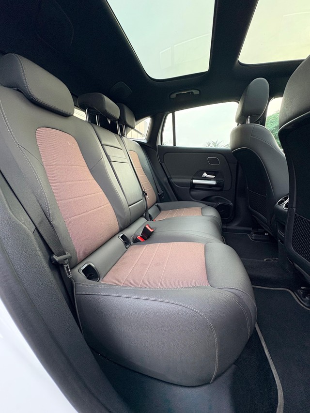 Mercedes-Benz EQA 250 Plus - Photo 10