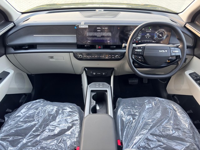 Kia Carens Clavis EV HTX 6Str - Photo 10