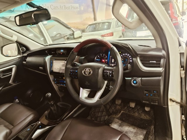 Second-hand 2018 Toyota Fortuner 2.8 4WD MT BSIV for sale in Jaipur-11