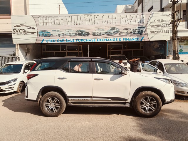 Second-hand 2018 Toyota Fortuner 2.8 2WD AT BSIV for sale in Jaipur-8