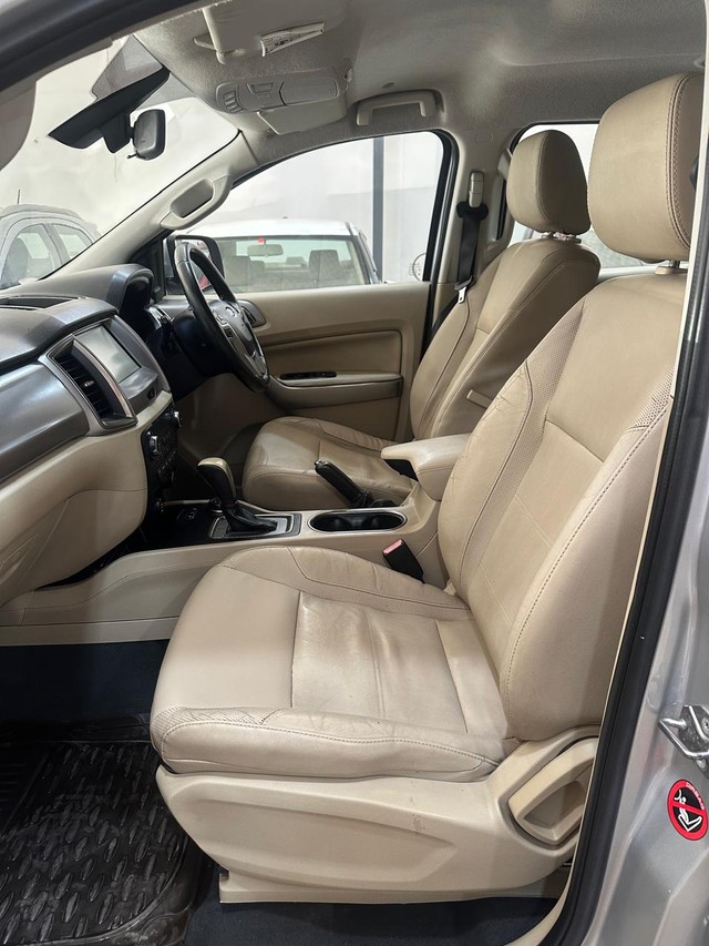 Second-hand 2017 Ford Endeavour 3.2 Titanium AT 4X4 for sale in Jaipur-12