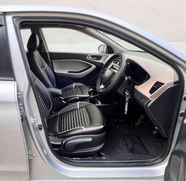 Second-hand 2019 Hyundai i20 Diesel Sportz for sale in Jaipur-13