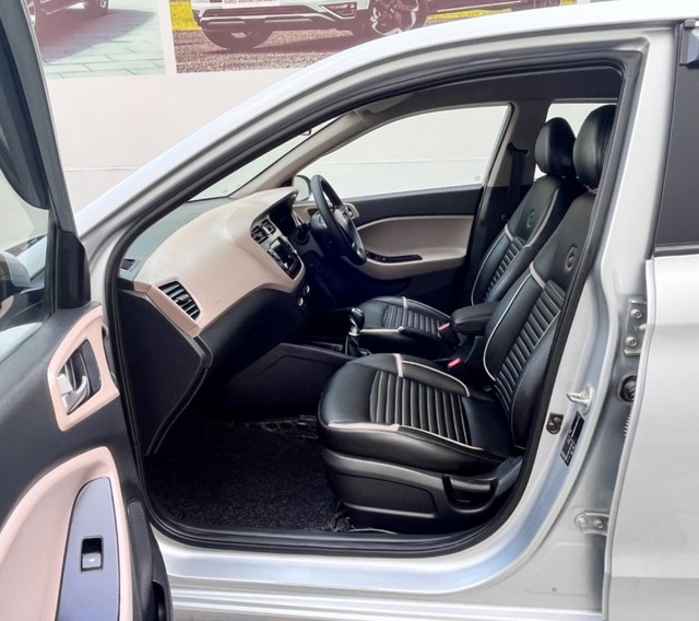 Second-hand 2019 Hyundai i20 Diesel Sportz for sale in Jaipur-5