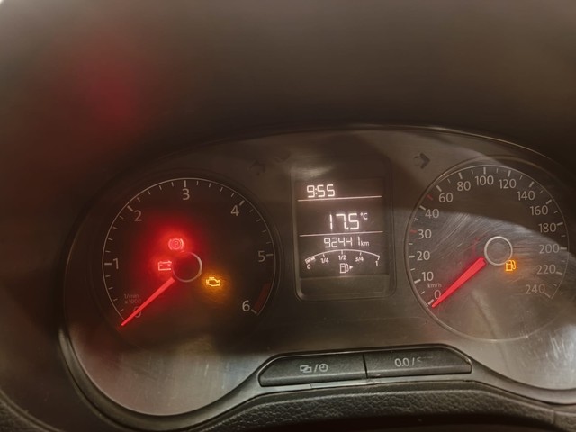 Second-hand 2015 Volkswagen Vento 1.5 TDI Comfortline for sale in Jaipur-7