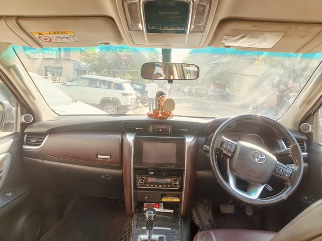 Second-hand 2018 Toyota Fortuner 2.8 2WD AT BSIV for sale in Jaipur-19