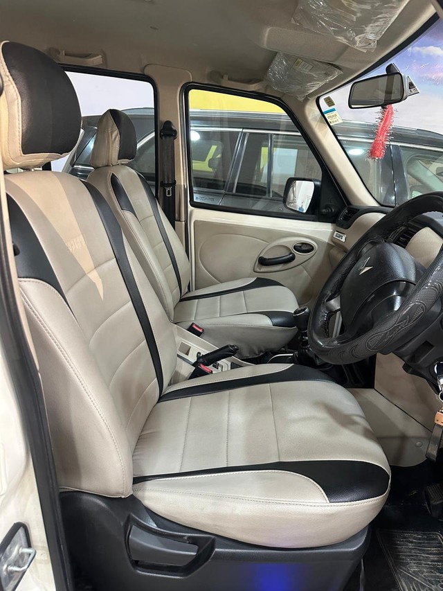 Second-hand 2023 Mahindra Scorpio S for sale in Jaipur-10
