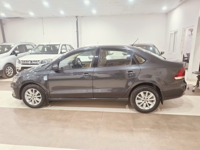Second-hand 2016 Volkswagen Vento 1.5 TDI Highline AT for sale in Jaipur-3