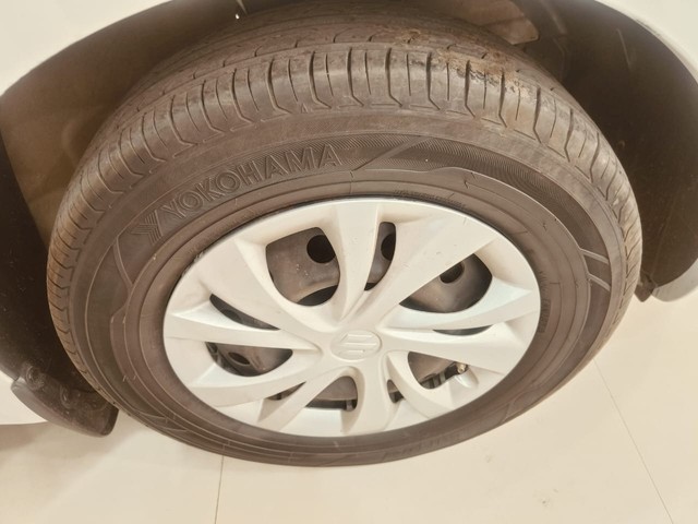 Second-hand 2017 Maruti Suzuki Swift Dzire AMT VDI for sale in Jaipur-4