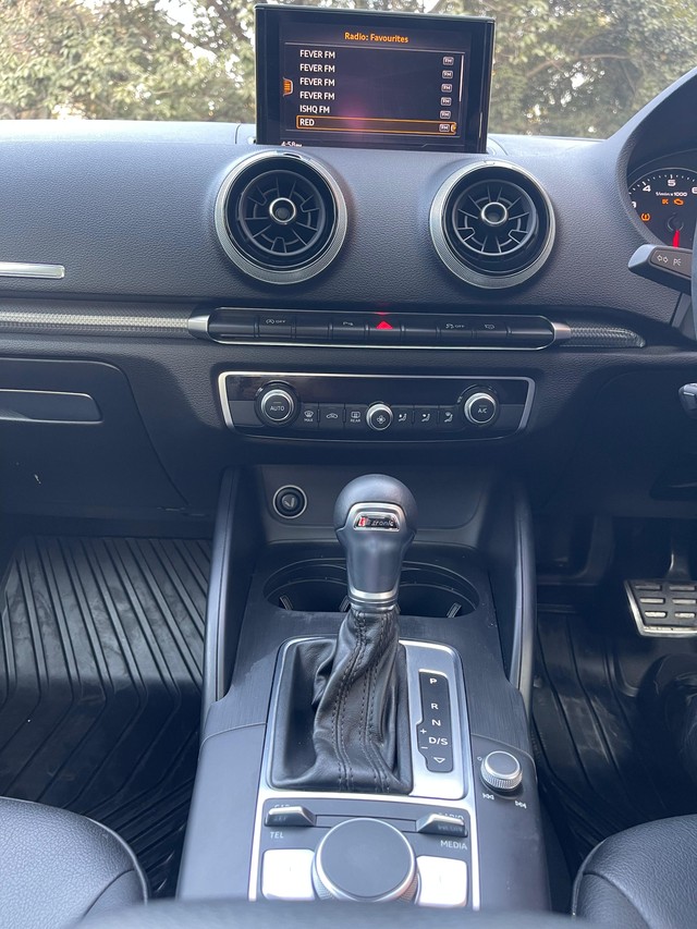 Second-hand 2019 Audi A3 35 TFSI Technology for sale in New Delhi-12