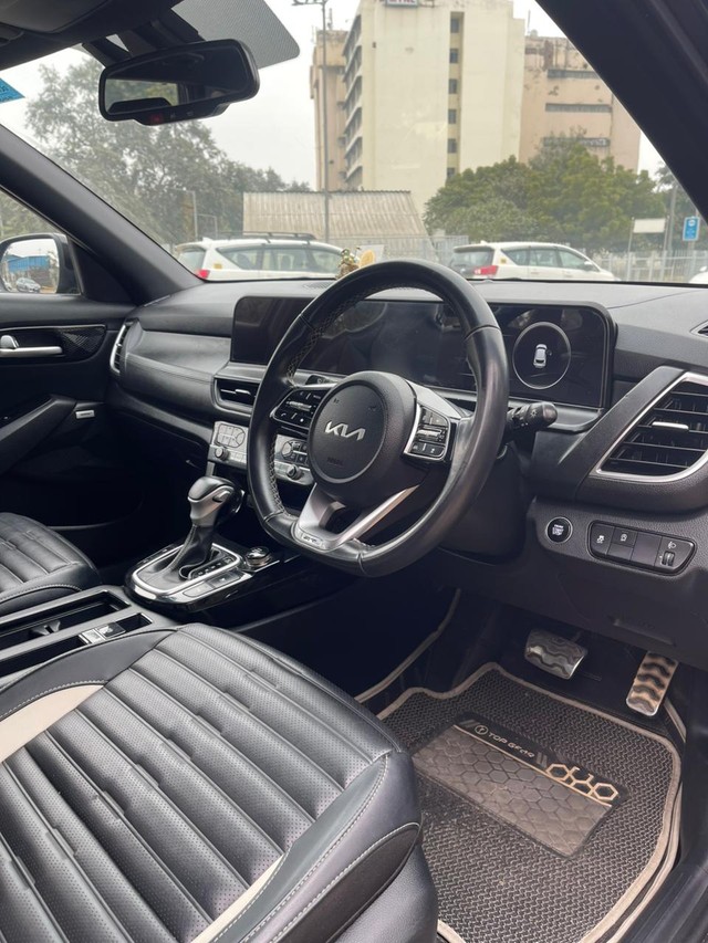 Second-hand 2023 Kia Seltos GTX Plus DCT for sale in New Delhi-6