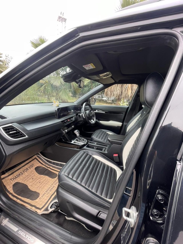Second-hand 2023 Kia Seltos GTX Plus DCT for sale in New Delhi-5