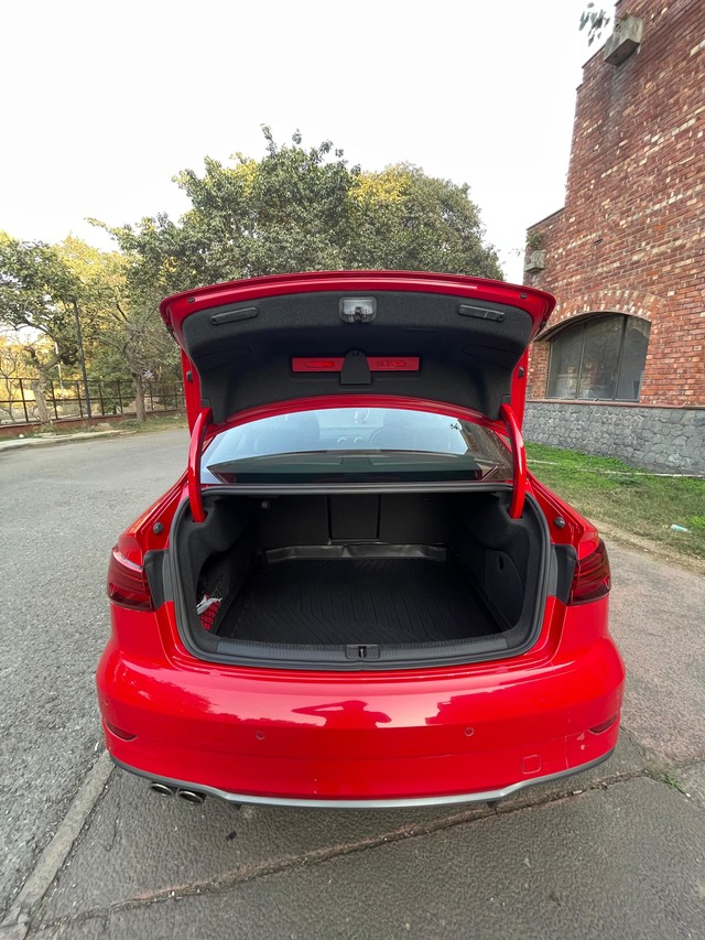 Second-hand 2019 Audi A3 35 TFSI Technology for sale in New Delhi-16