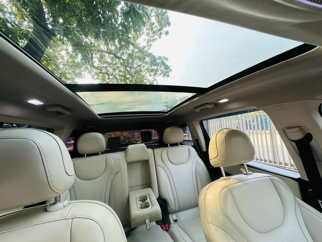 Second-hand 2023 Mahindra XUV700 AX7 7Str Diesel for sale in Patna-2