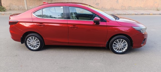 Second-hand 2020 Honda City V MT for sale in New Delhi-1