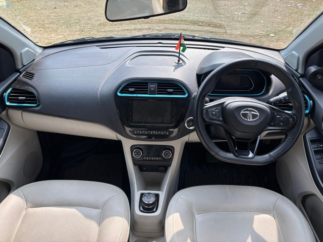 Second-hand 2023 Tata Tiago XZ Plus for sale in Lucknow-6