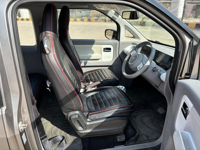 Second-hand 2024 MG Comet EV Plush for sale in Lucknow-6