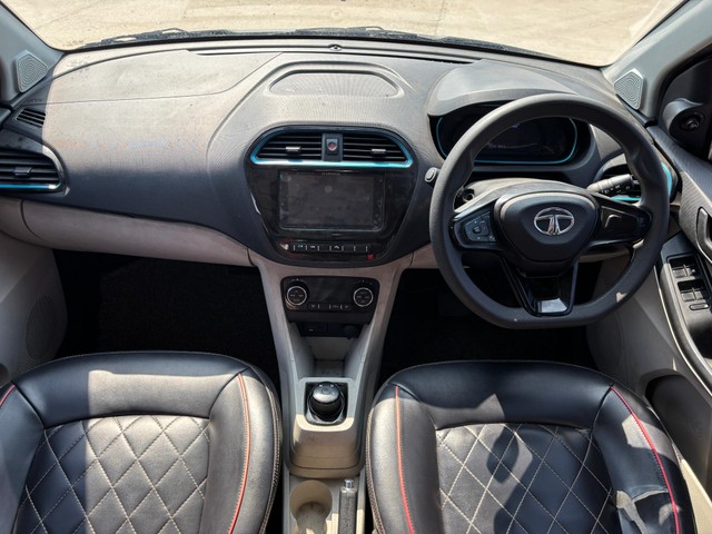 Second-hand 2023 Tata Tiago XT for sale in Lucknow-6
