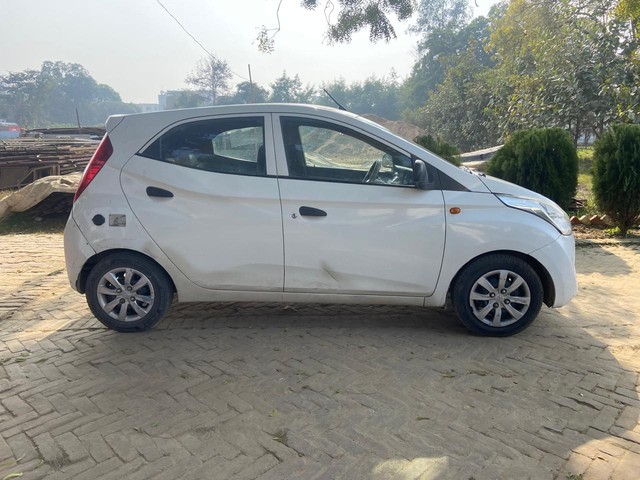 Second-hand 2013 Hyundai EON Magna Optional for sale in Lucknow-1