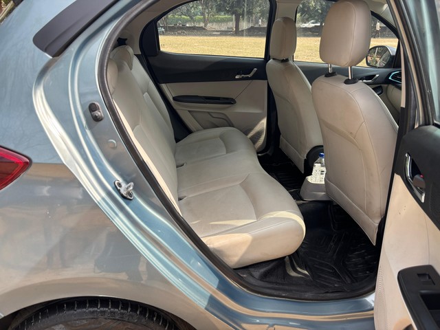 Second-hand 2023 Tata Tiago XZ Plus for sale in Lucknow-7