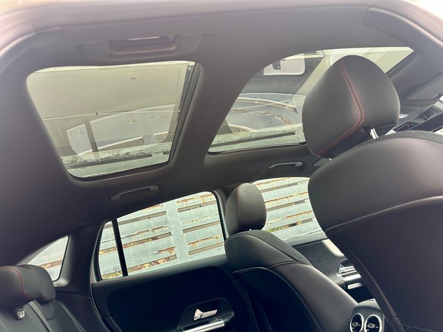 Second-hand 2022 Mercedes-Benz GLA 220d 4M BSVI for sale in Chennai-12