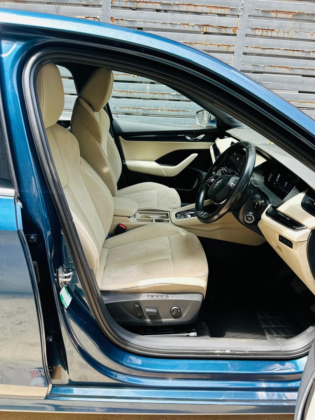 Second-hand 2022 Skoda Octavia Style for sale in Chennai-11