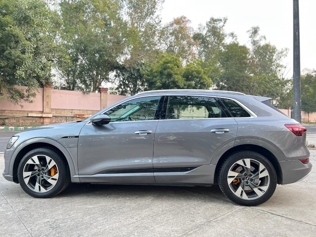 Second-hand 2021 Audi e-tron 55 Quattro for sale in New Delhi-5
