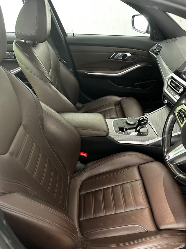 Second-hand 2022 BMW 3 Series 330i M Sport for sale in Chennai-6