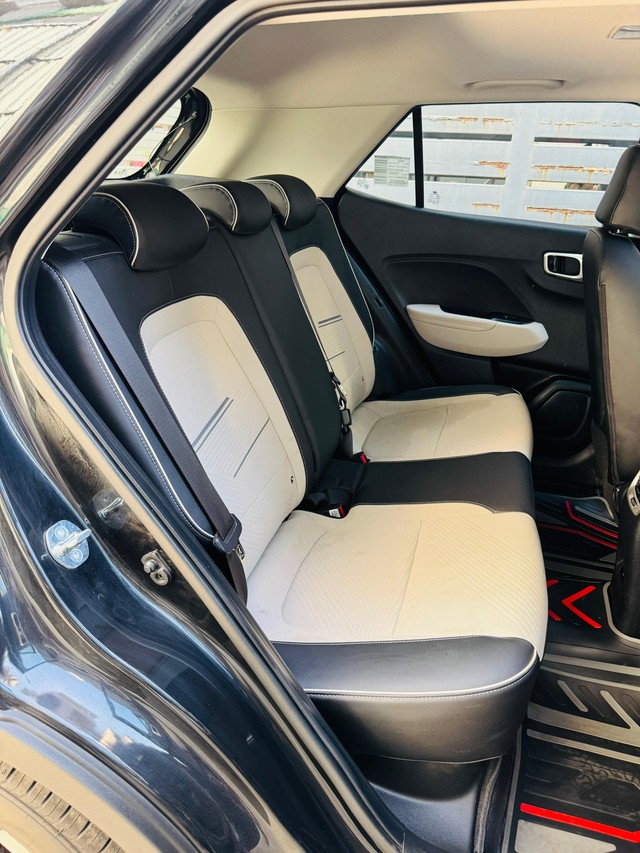 Second-hand 2025 Hyundai Venue SX Opt Turbo DCT for sale in Chennai-11