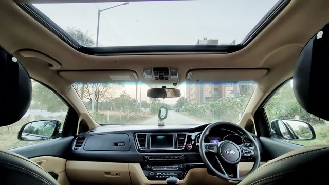 Kia Carnival Prestige 6 STR Second-hand 2020 Kia Carnival Prestige 6 STR for sale in Ahmedabad-7