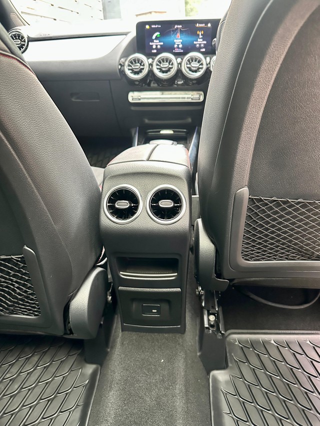 Second-hand 2022 Mercedes-Benz GLA 220d 4M BSVI for sale in Chennai-10