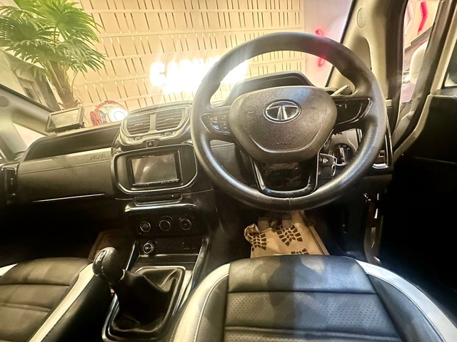 Second-hand 2017 Tata Hexa XT for sale in New Delhi-11