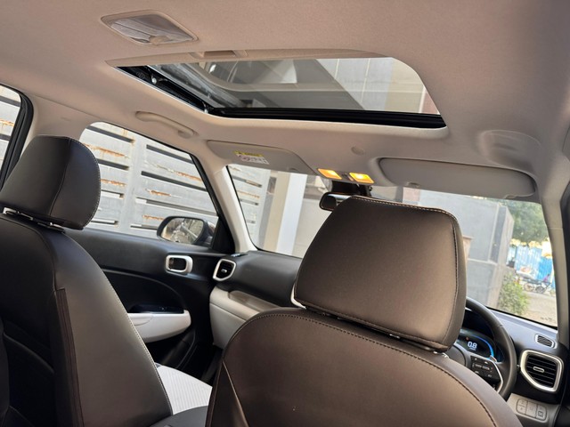Second-hand 2025 Hyundai Venue SX Opt Turbo DCT for sale in Chennai-9