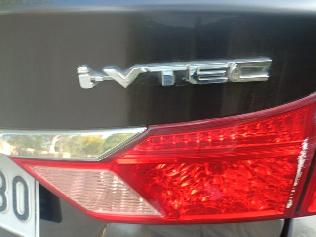 Second-hand 2019 Honda City V MT for sale in New Delhi-20