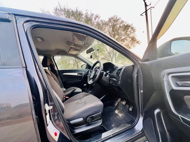 Second-hand 2022 Toyota Urban cruiser High for sale in Ahmedabad-5