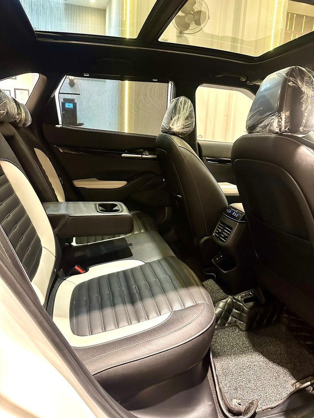 Second-hand 2023 Kia Seltos GTX Plus Turbo DCT for sale in New Delhi-15