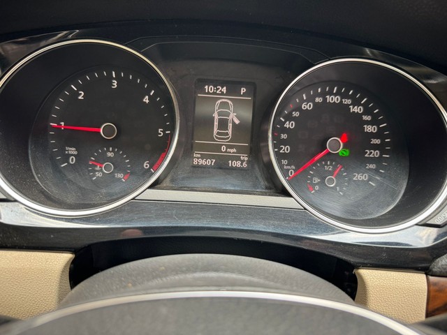 Second-hand 2016 Volkswagen Jetta 2.0L TDI Highline AT for sale in Chennai-9