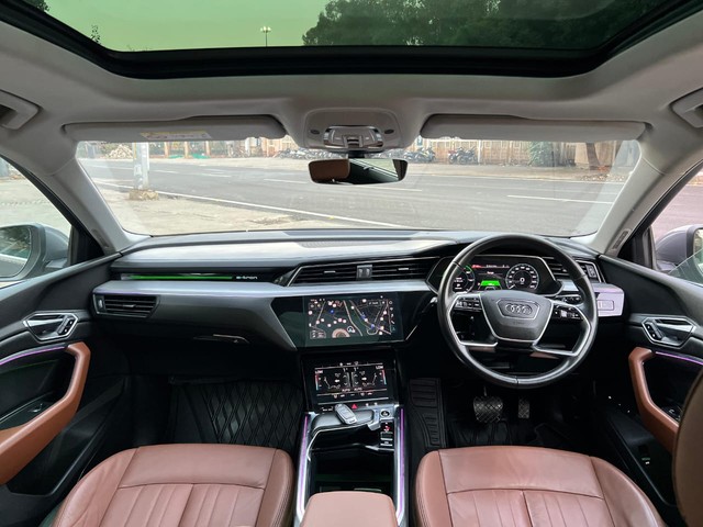 Second-hand 2021 Audi e-tron 55 Quattro for sale in New Delhi-20