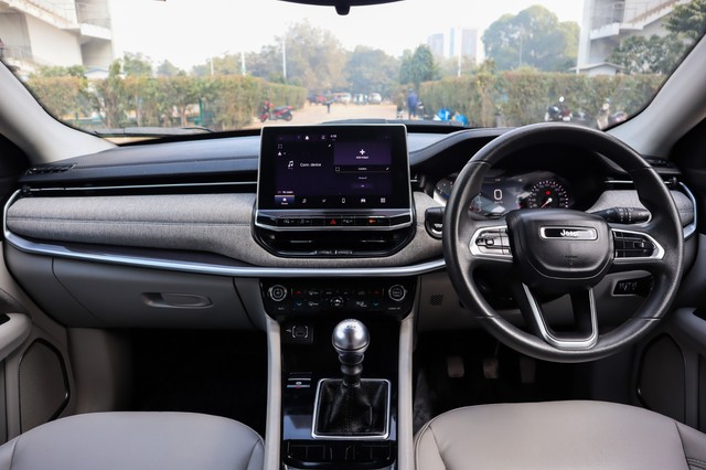 Second-hand 2022 Jeep Compass 2.0 Longitude Opt Diesel BSVI for sale in New Delhi-17