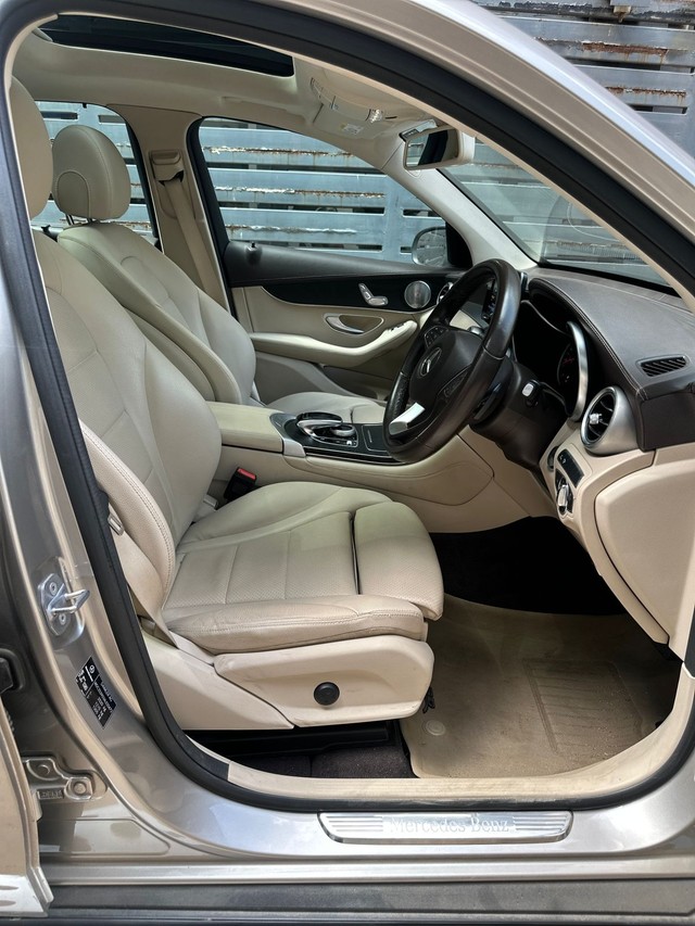 Second-hand 2019 Mercedes-Benz GLC 220d 4MATIC for sale in Chennai-13