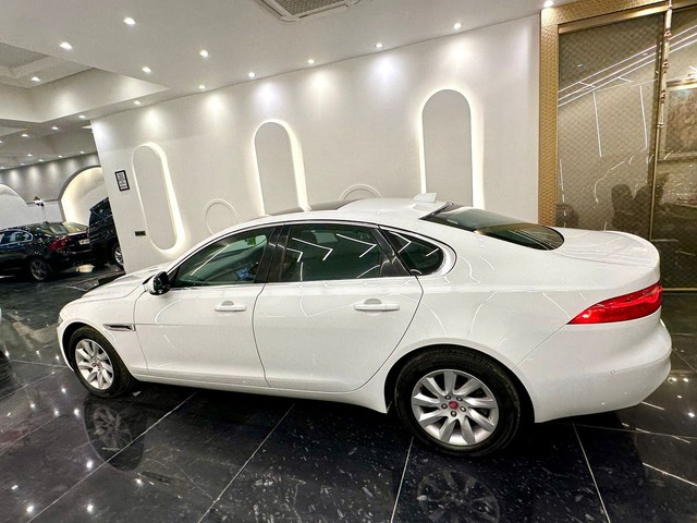 Second-hand 2018 Jaguar XF 2.0 Diesel Prestige for sale in New Delhi-19