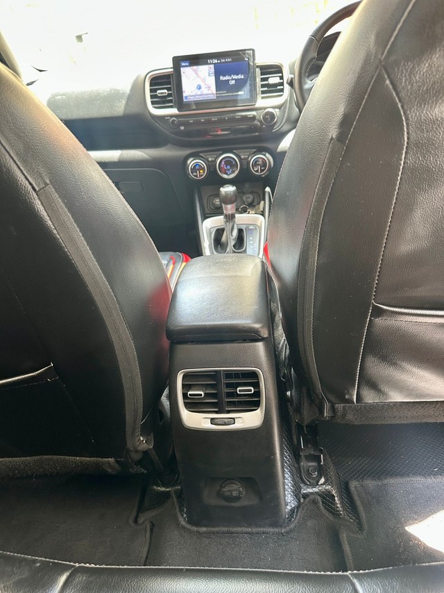 Second-hand 2020 Hyundai Venue SX Plus Turbo DCT for sale in Chennai-7